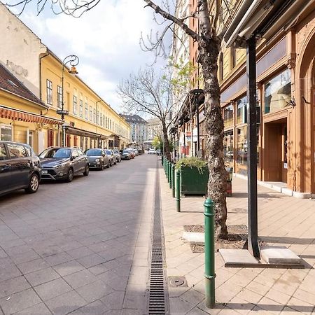 Swarz'S Downtown Apartment Budapest Esterno foto
