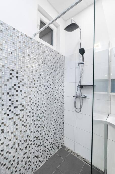 Swarz'S Downtown Apartment Budapest Esterno foto