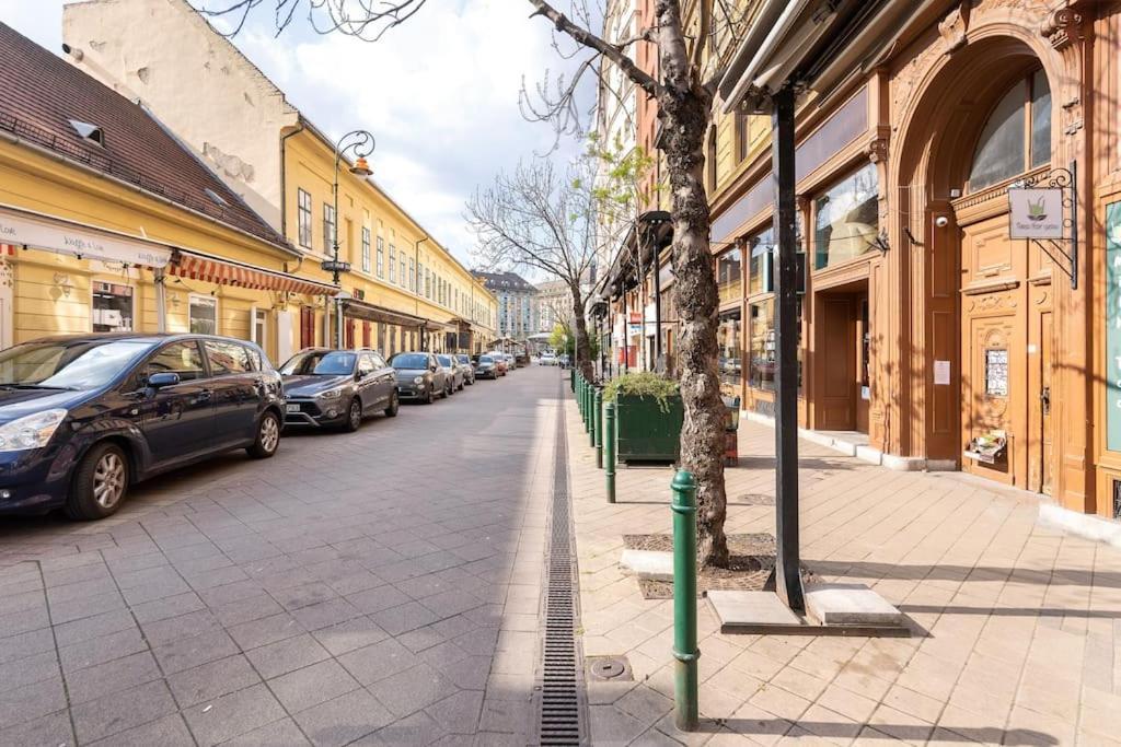 Swarz'S Downtown Apartment Budapest Esterno foto